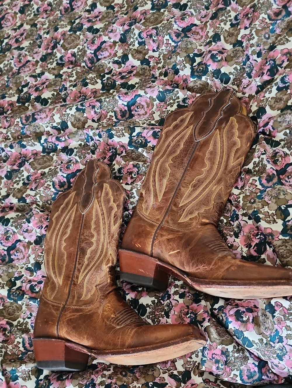 Justin Boots Brown Leather Western Heeled Boots - Picture 7 of 9